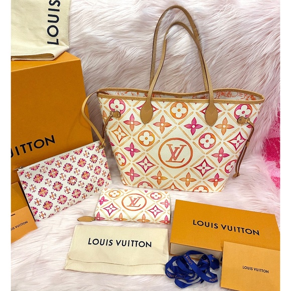 ***SOLD***🧡🤍🩷Louis Vuitton By The Pool Coral🩷🤍🧡 - Picture 1 of 16